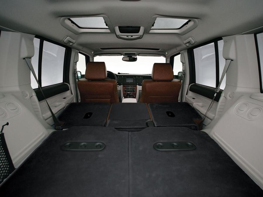  Jeep Commander 4x4 Limited 5.7 HEMI 2006 года  (фото 8 из 30)
